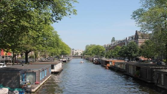 Lovely & comfortable apartment with canal view nearby City Centre